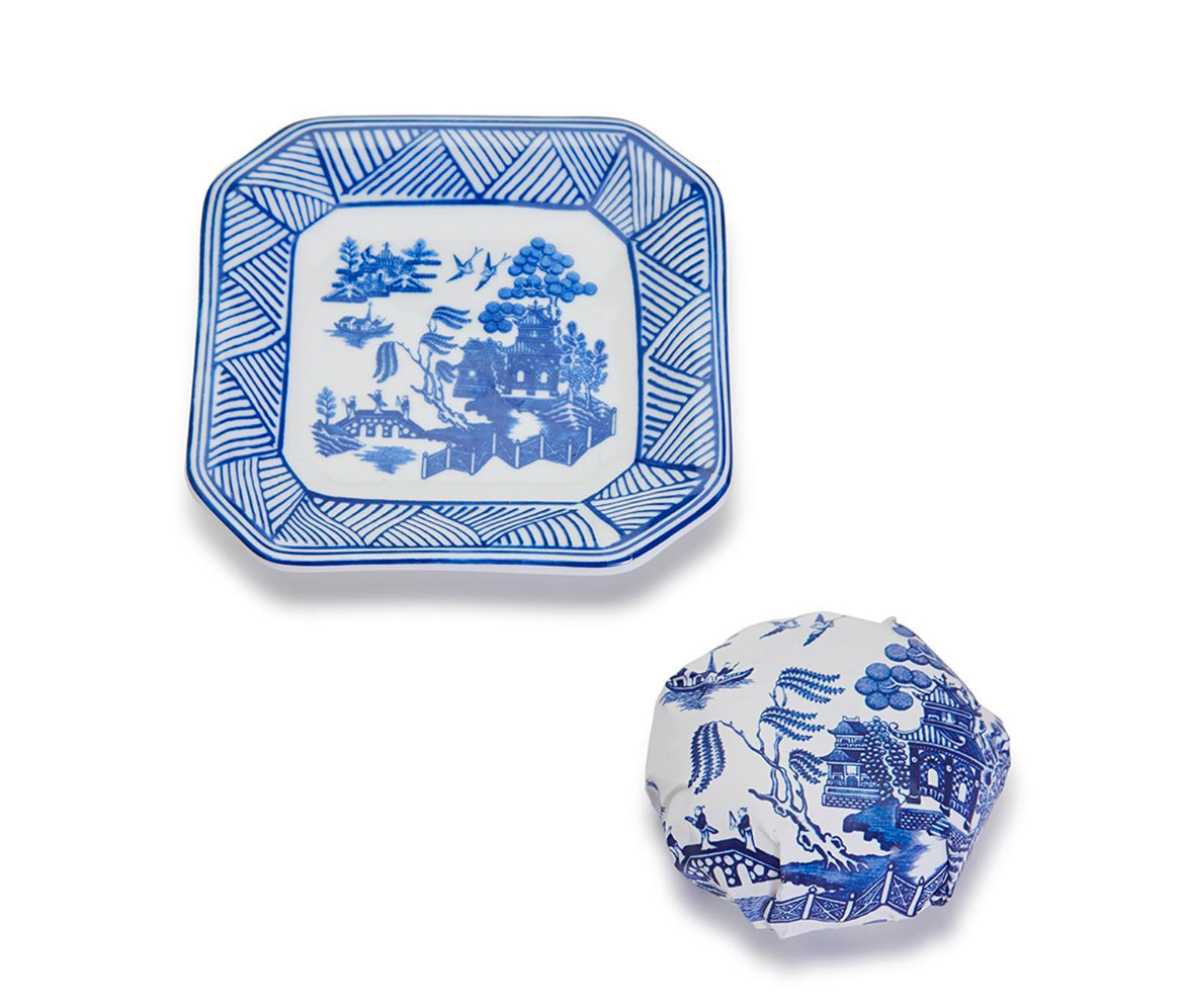Blue Willow Sandalwood French Milled Soap with Porcelain Tray