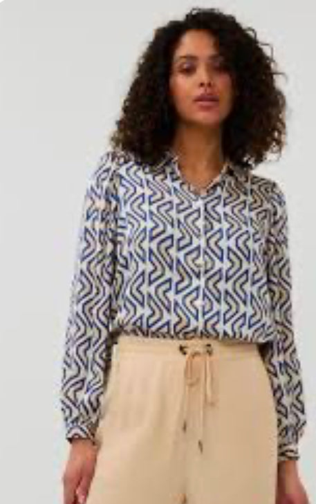 Utopia Graphic Basic Blouse
