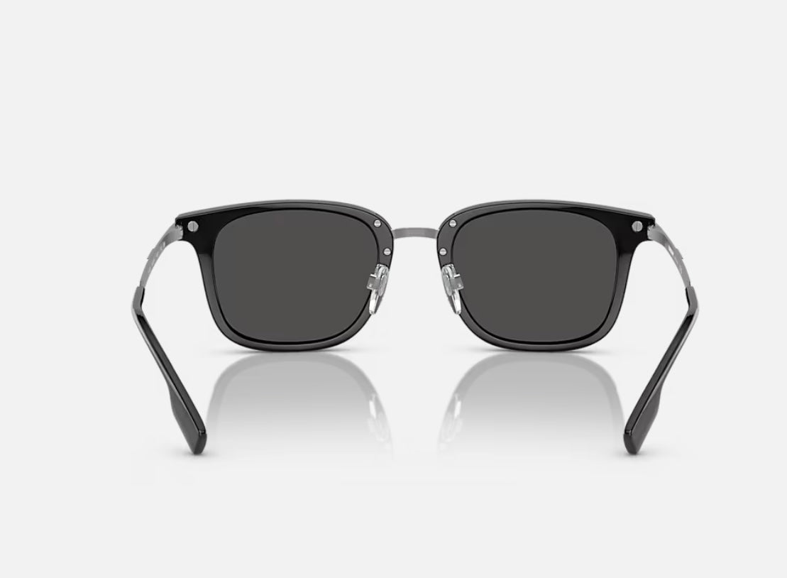Burberry OBE4395