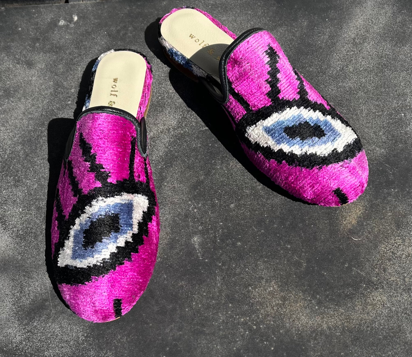 Wolf & Willa Rounded Mule