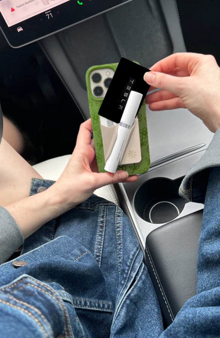 BARE NECESSITIES PHONE-BACK POCKET