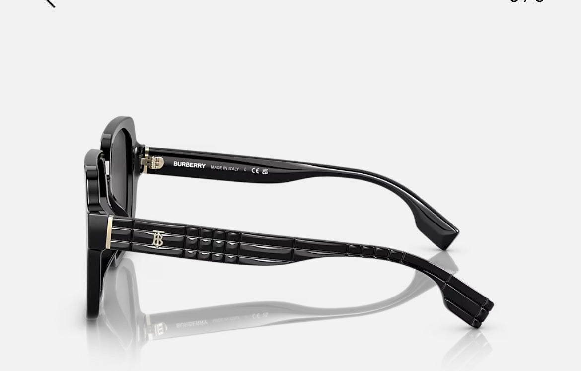 Burberry OBE4379D