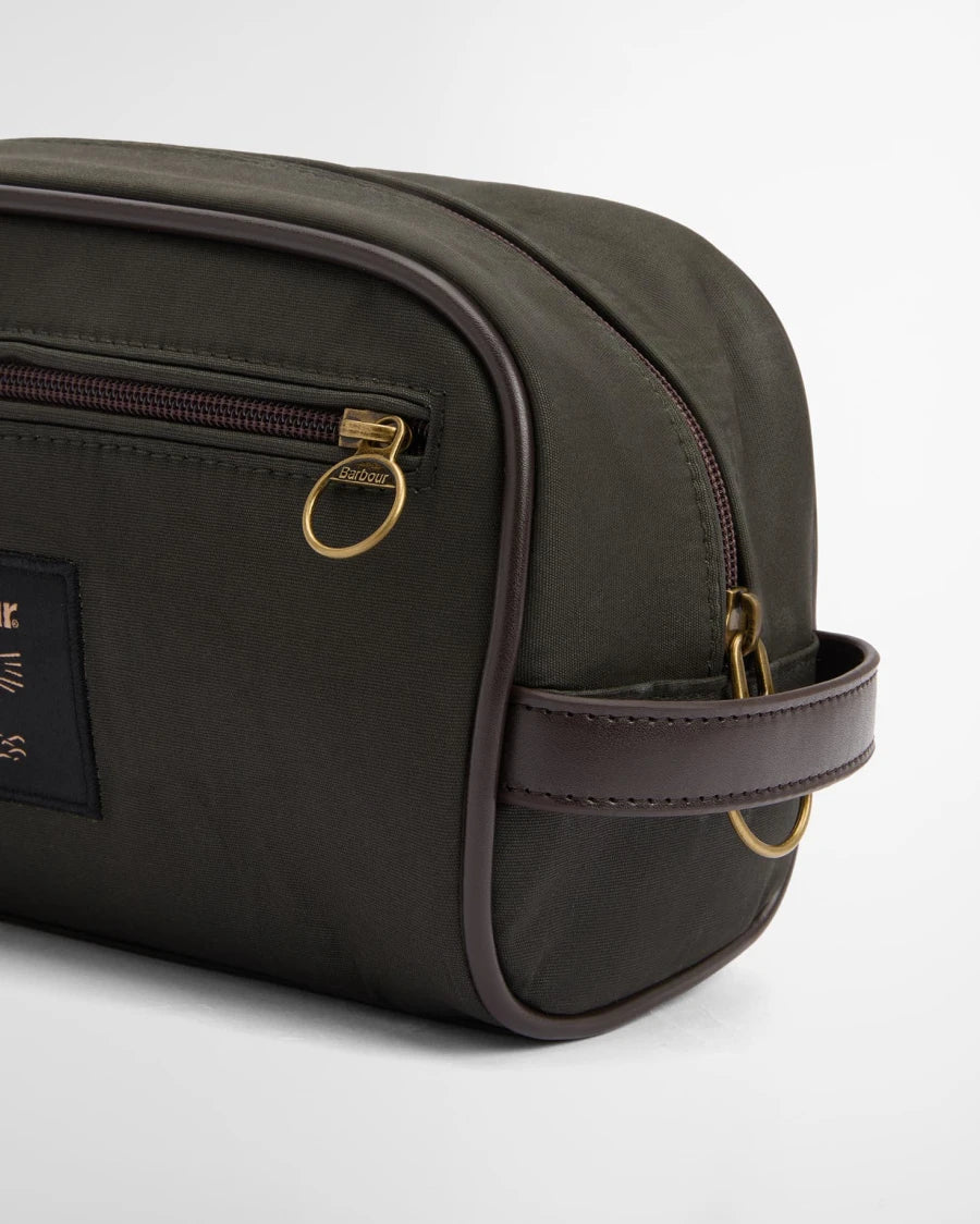 Barbour Waxed Washbag