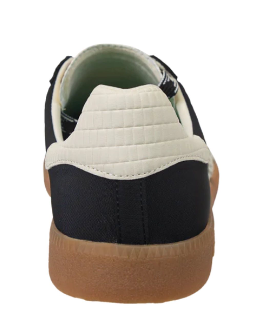 Back 70 Ghost Sneaker-Black