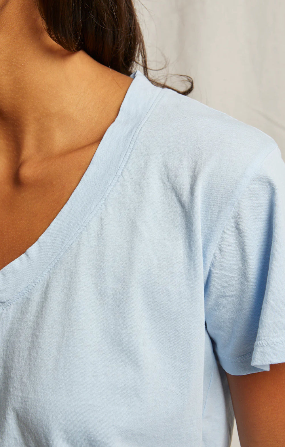 Hendrix Boxy V Neck Tee/Sky Blue