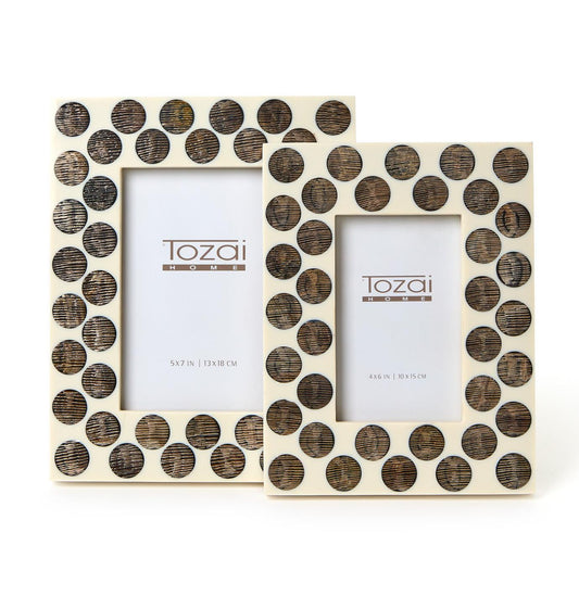 Chiseled Horn Dot Frame