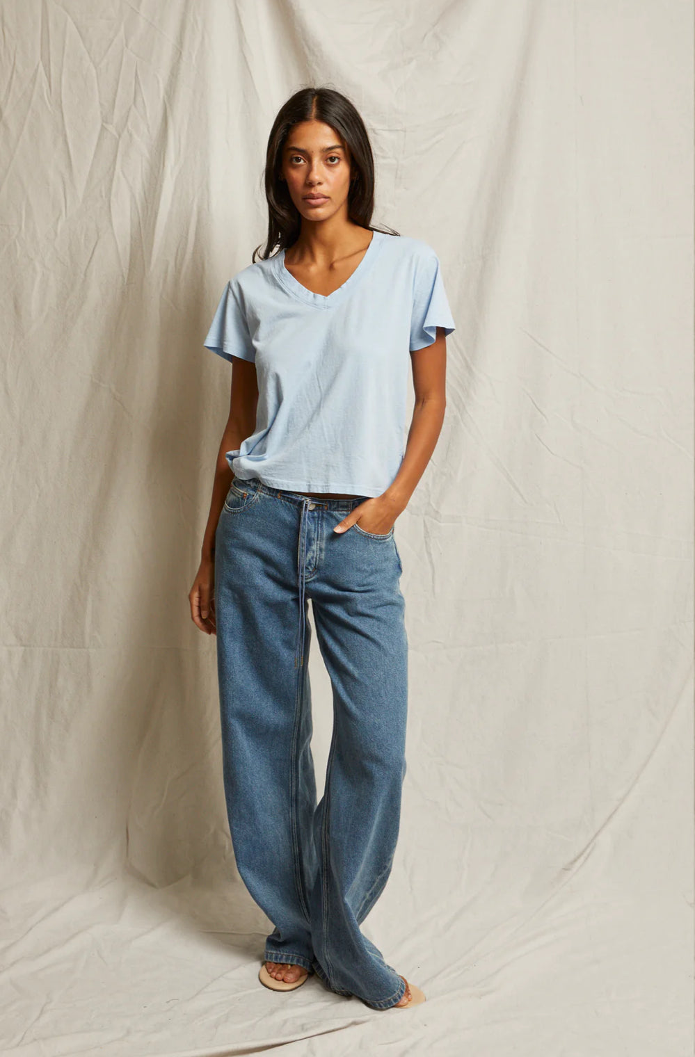 Hendrix Boxy V Neck Tee/Sky Blue