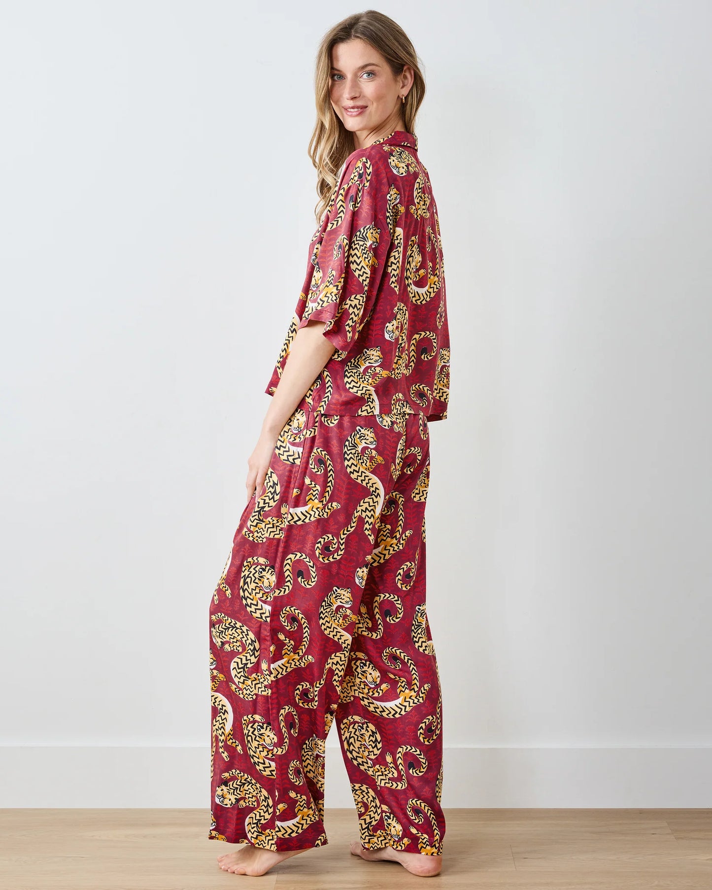 Eco Satin Wildest Dreams Set in Twisted Tiger