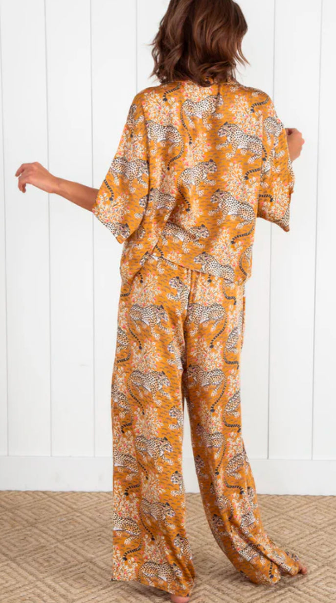Satin Wildest Dreams Set-Tobacco Bagheera