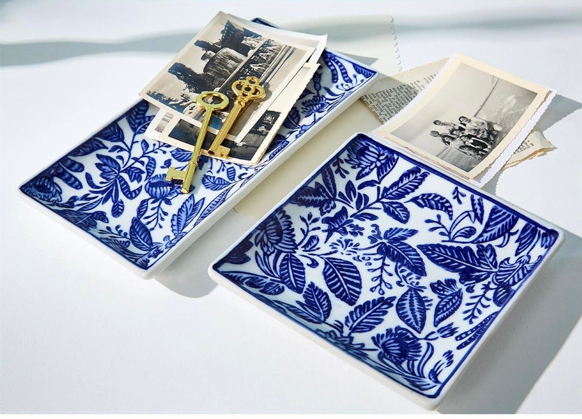 Chinoiserie Hand-Painted Blue and White Trinket / Desk Tray