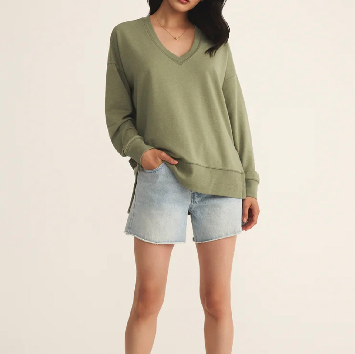 Modern V-Neck Weekender