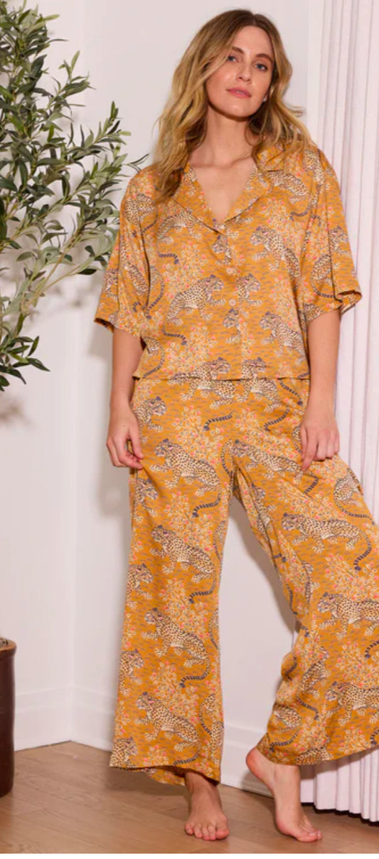 Satin Wildest Dreams Set-Tobacco Bagheera