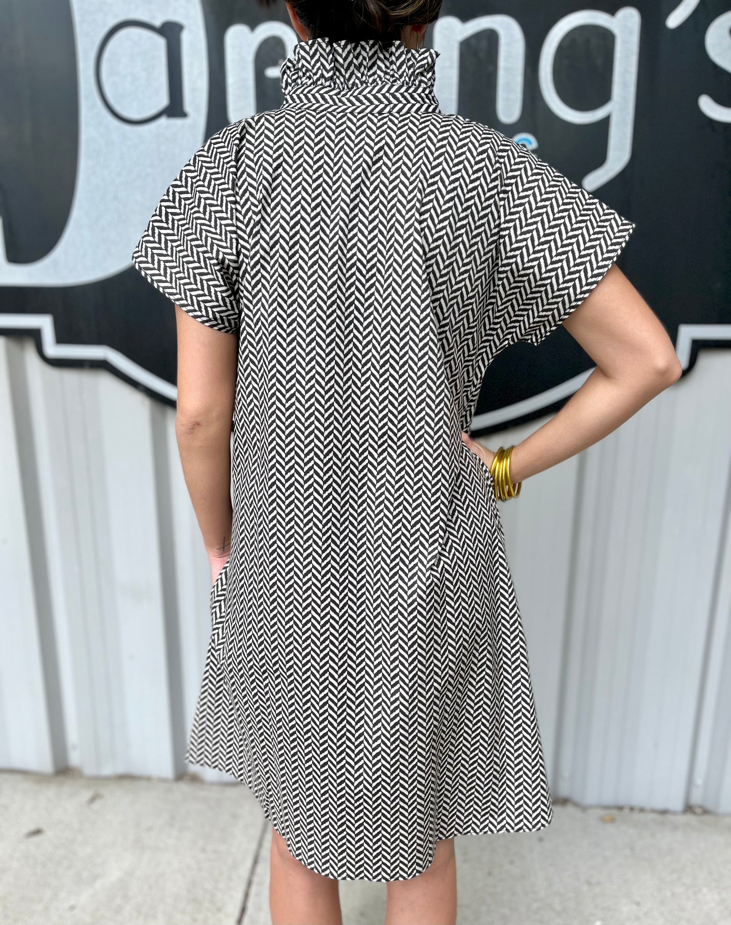 Vicki Short Sleeve Dress - Desert Chevron