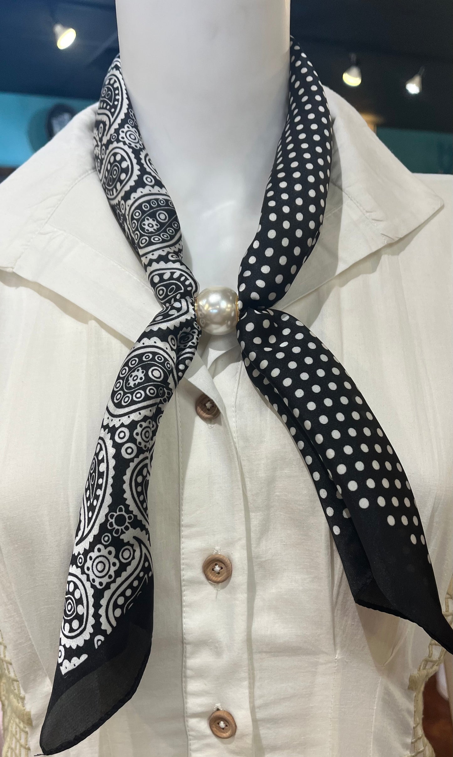 Magnetic Scarf