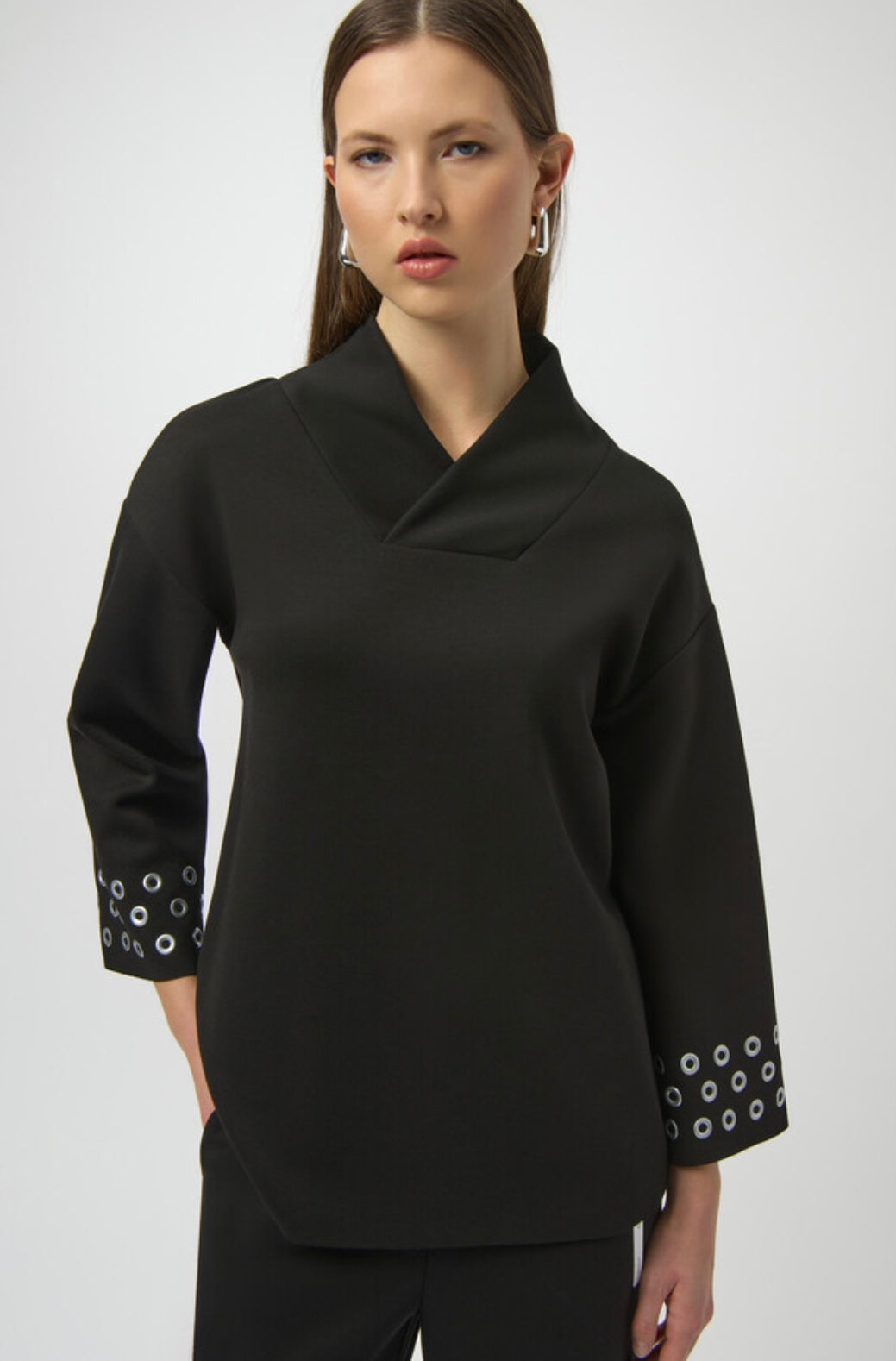 V-neck Embellished Pullover