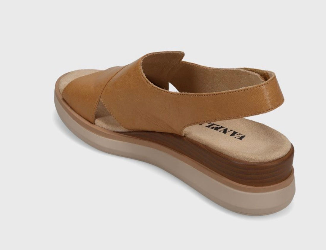 Hydra Sandal-Tan