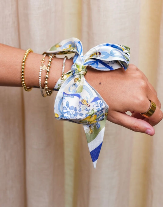 Bee Heirloom Scarflette