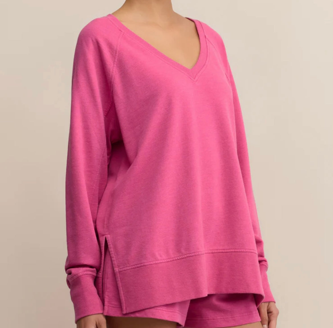 Modern V-Neck Weekender-Island Pink