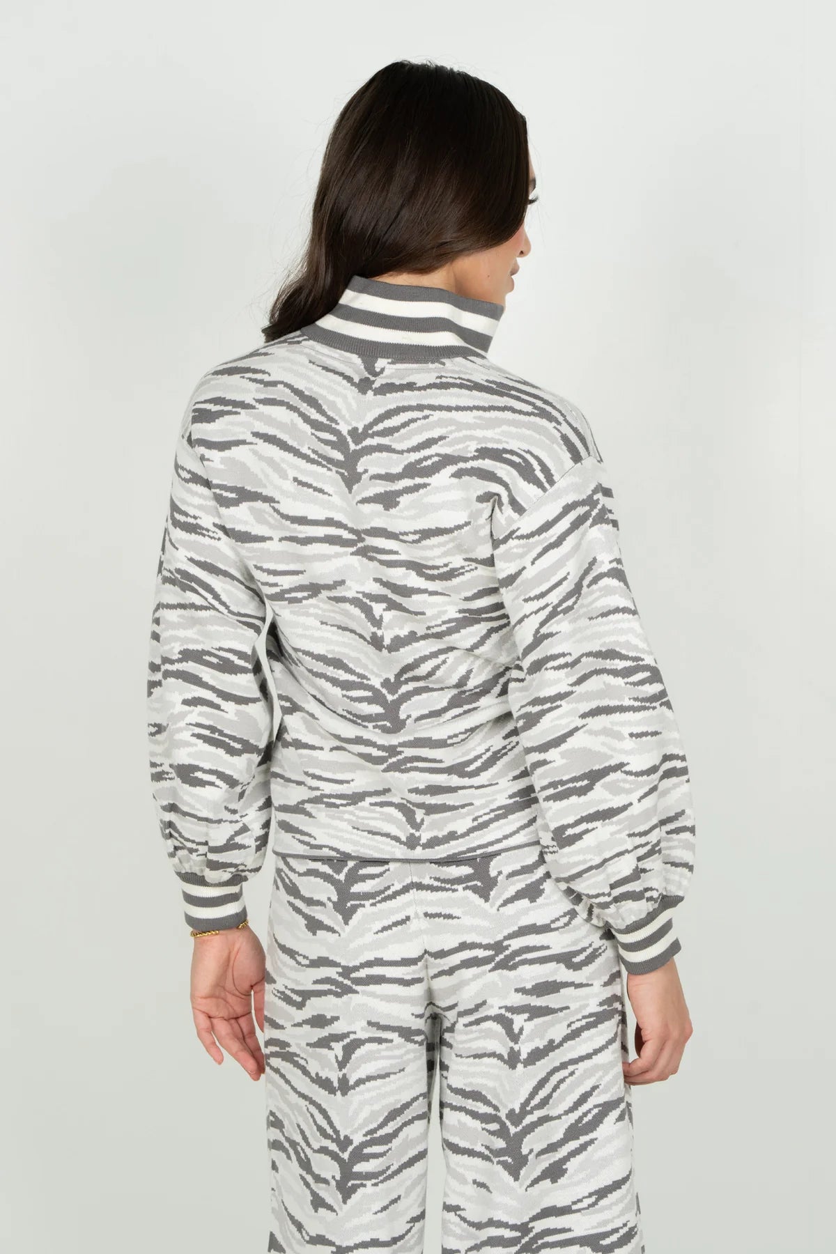 Lolli sweater