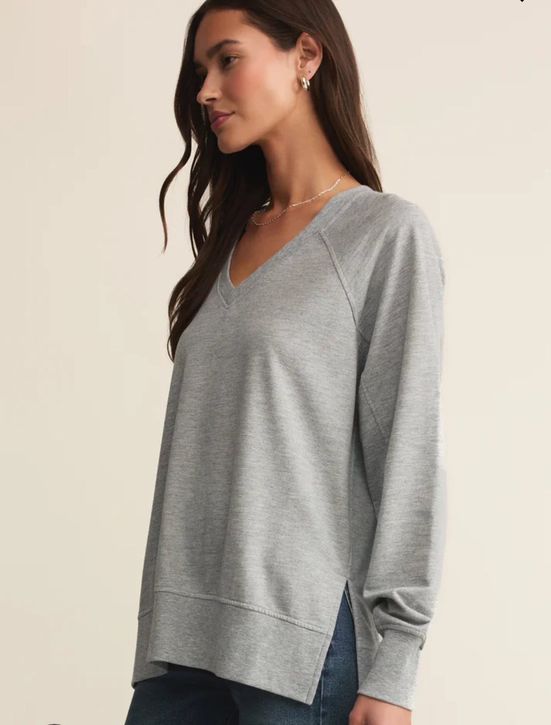 Weekender V Neck - Heather Grey