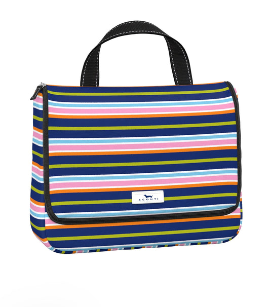 Scout Large Hanging Toiletry Bag