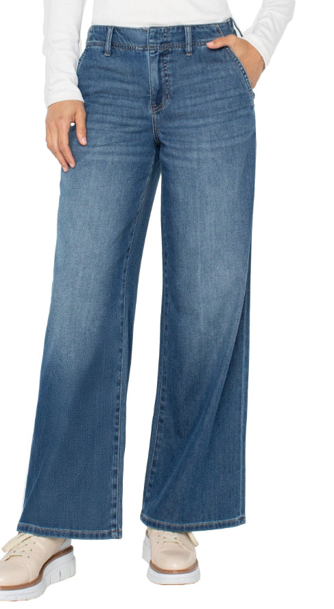 The Weekender Wide Leg Jean-Walnut Creek