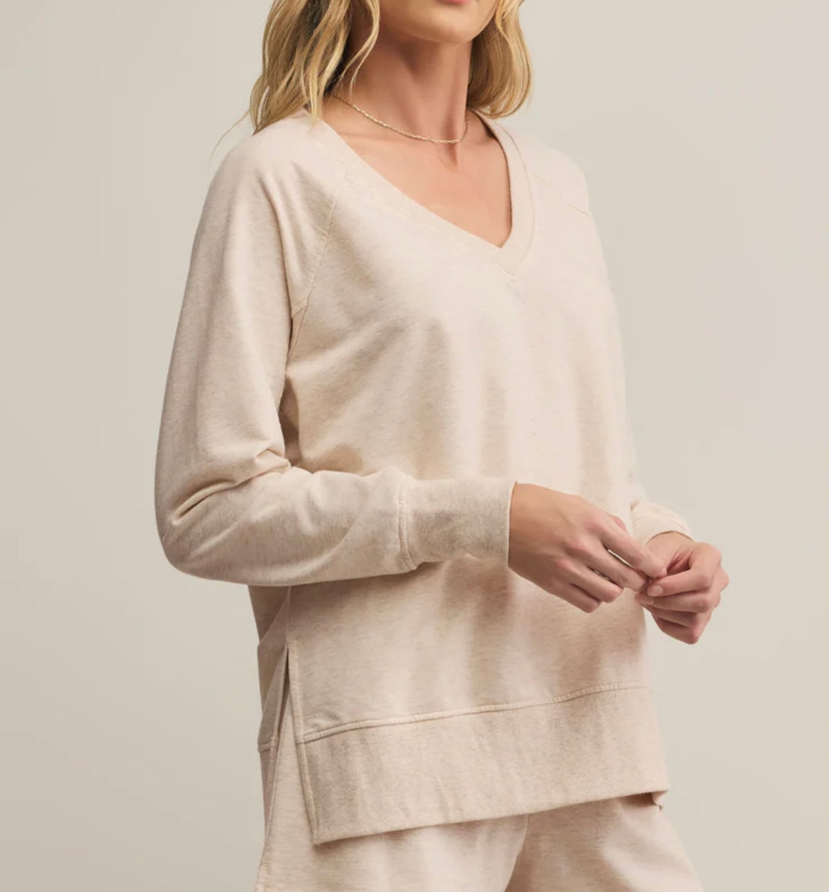 Modern V-Neck Weekender-Light Oatmeal Heather