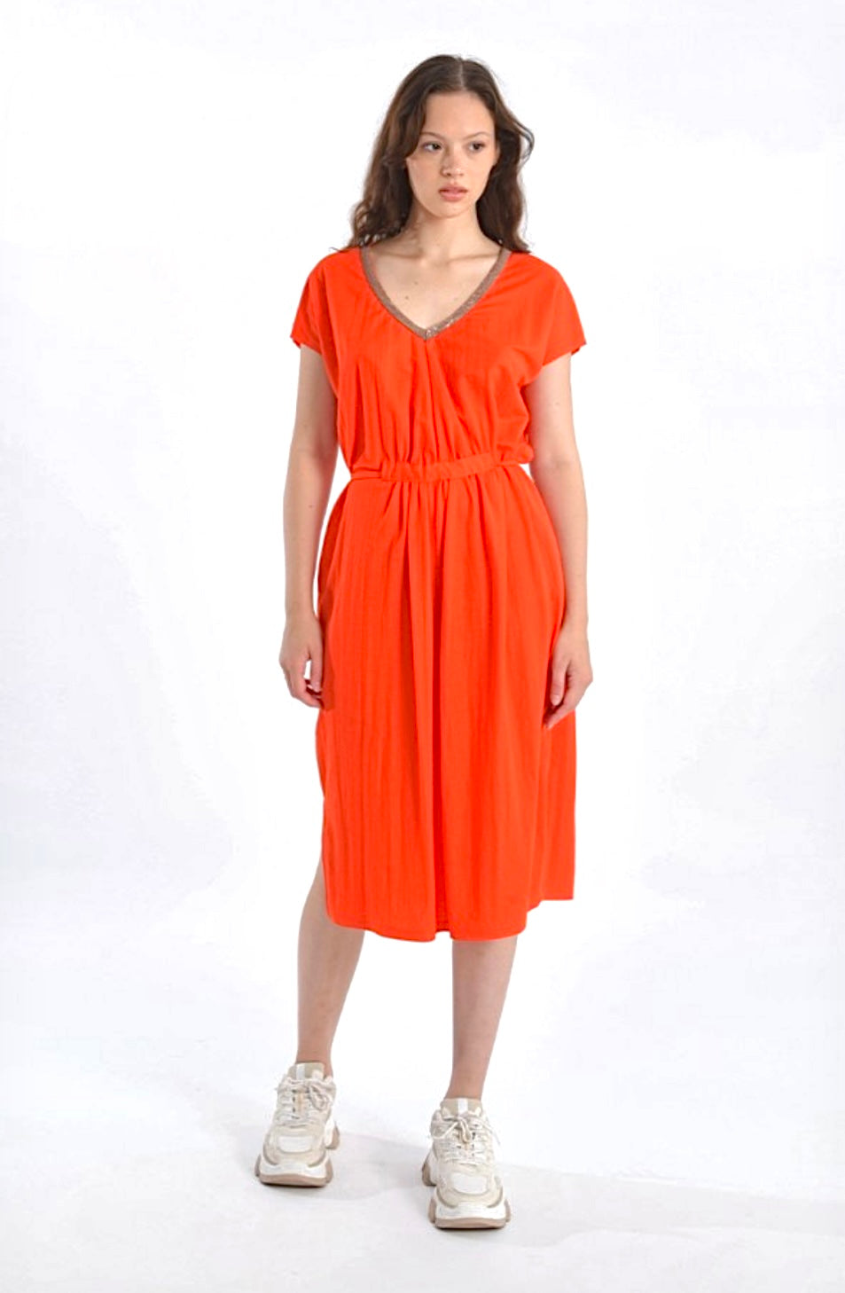 V-Neck MIDI Dress - Red/Orange